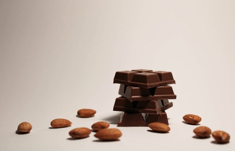 chocolade noten combineren met amandelen en melkchocolade